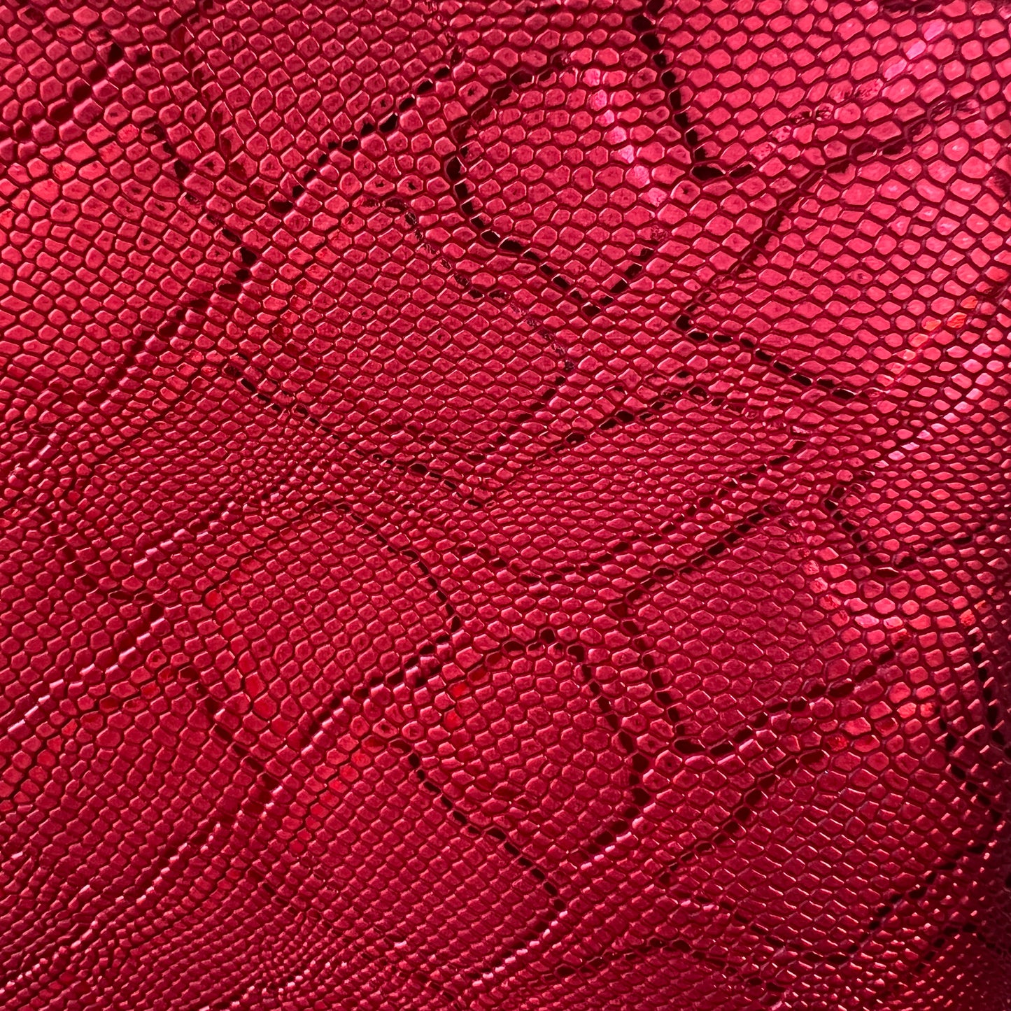 Pochette livre POCHE personnalisée - simili cuir rouge brillant serpent
