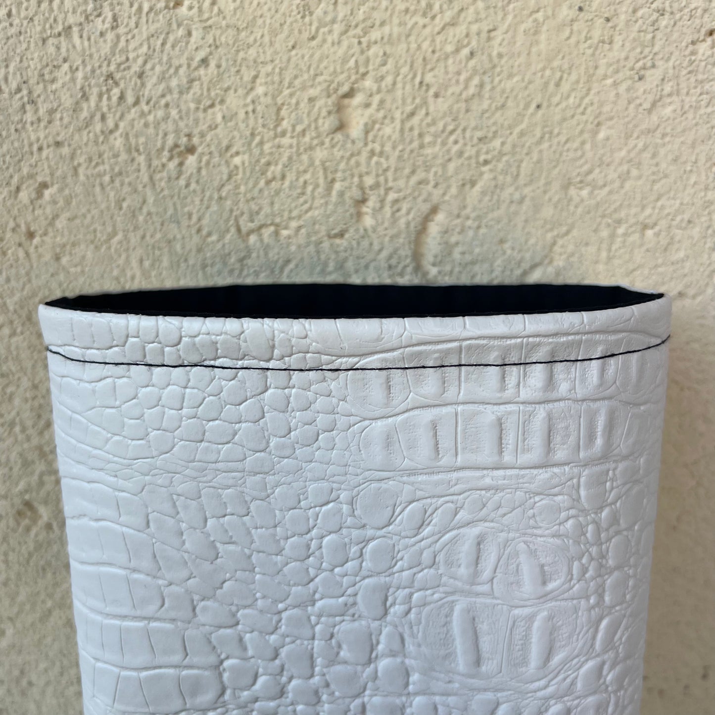 Pochette livre BROCHÉ personnalisée - simili cuir blanc serpent
