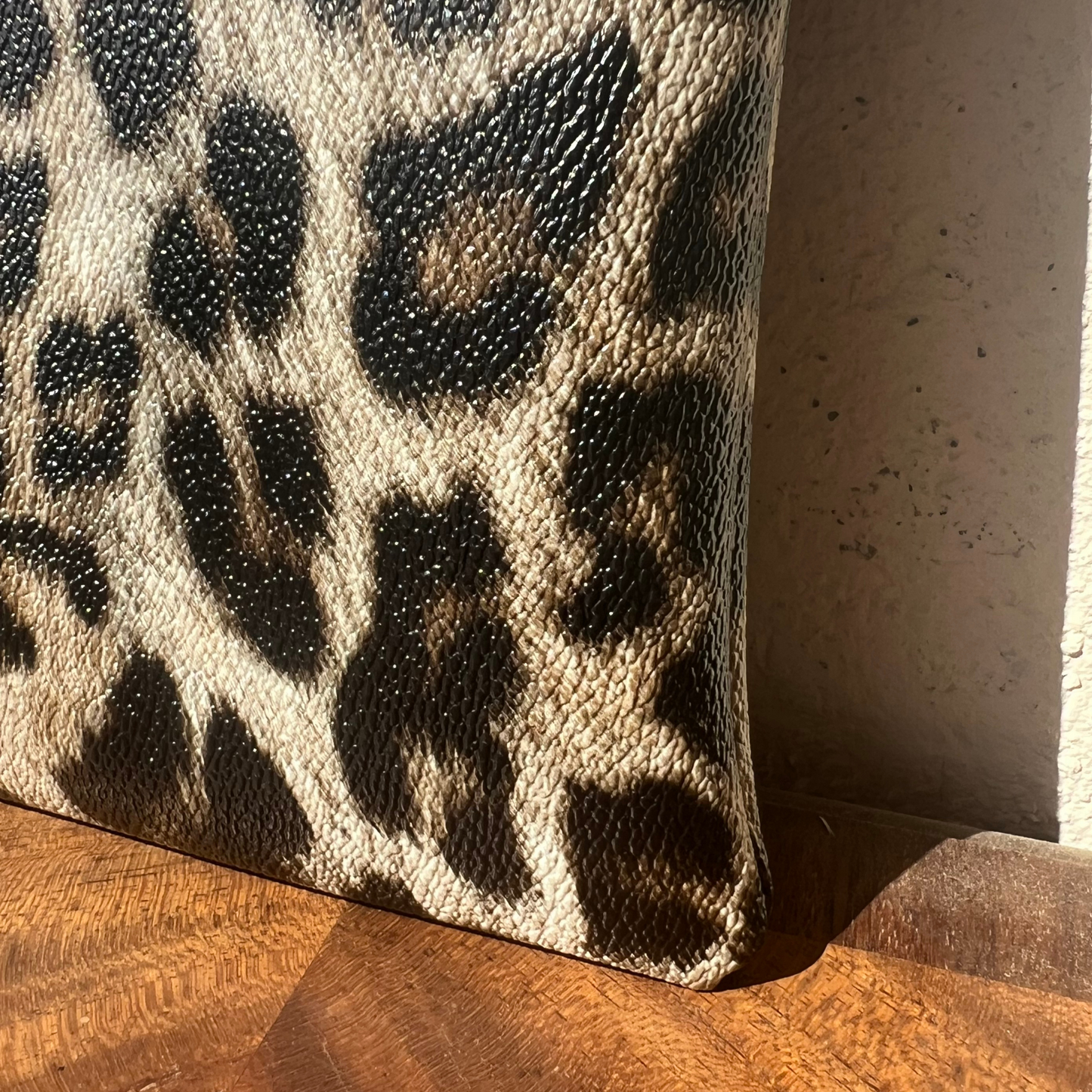 Pochette livre POCHE personnalisée - simili cuir léaopard