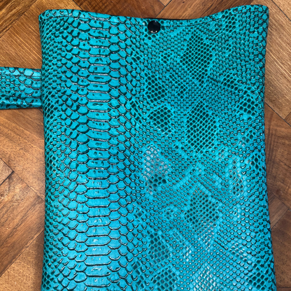 Pochette livre POCHE personnalisée - simili cuir dragon vert d'eau