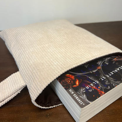 Pochette livre POCHE personnalisée - velours côtelé beige nude