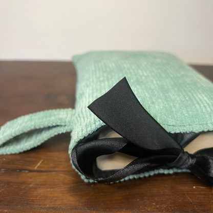 Pochette livre BROCHÉ personnalisée - velours côtelé vert pastel