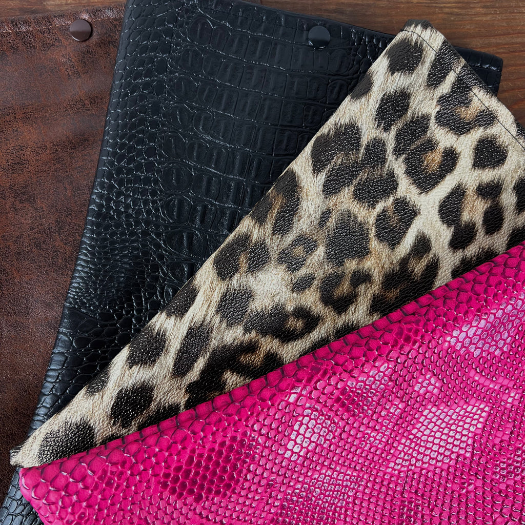 Pochette livre - Simili Cuir Noir Serpent