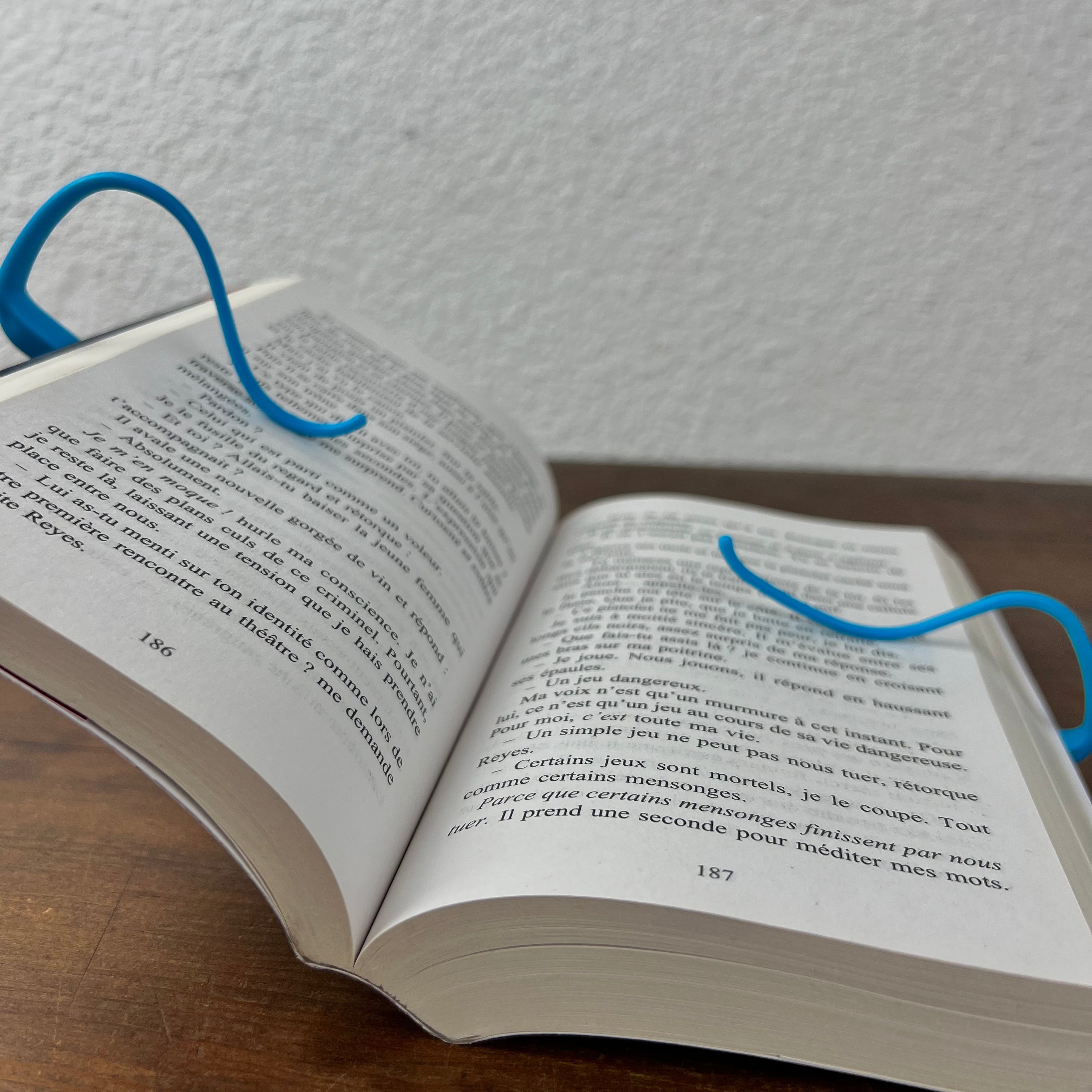 Support de lecture réglable