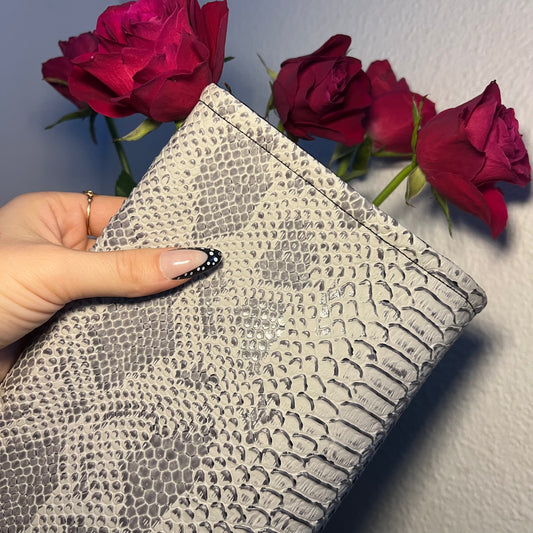 Pochette livre personnalisée - Simili Cuir Dragon Gris