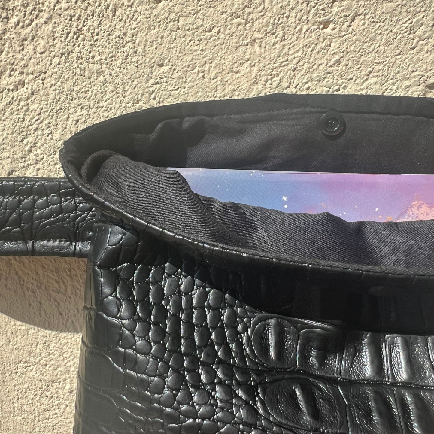 Pochette livre POCHE personnalisée - simili cuir noir serpent