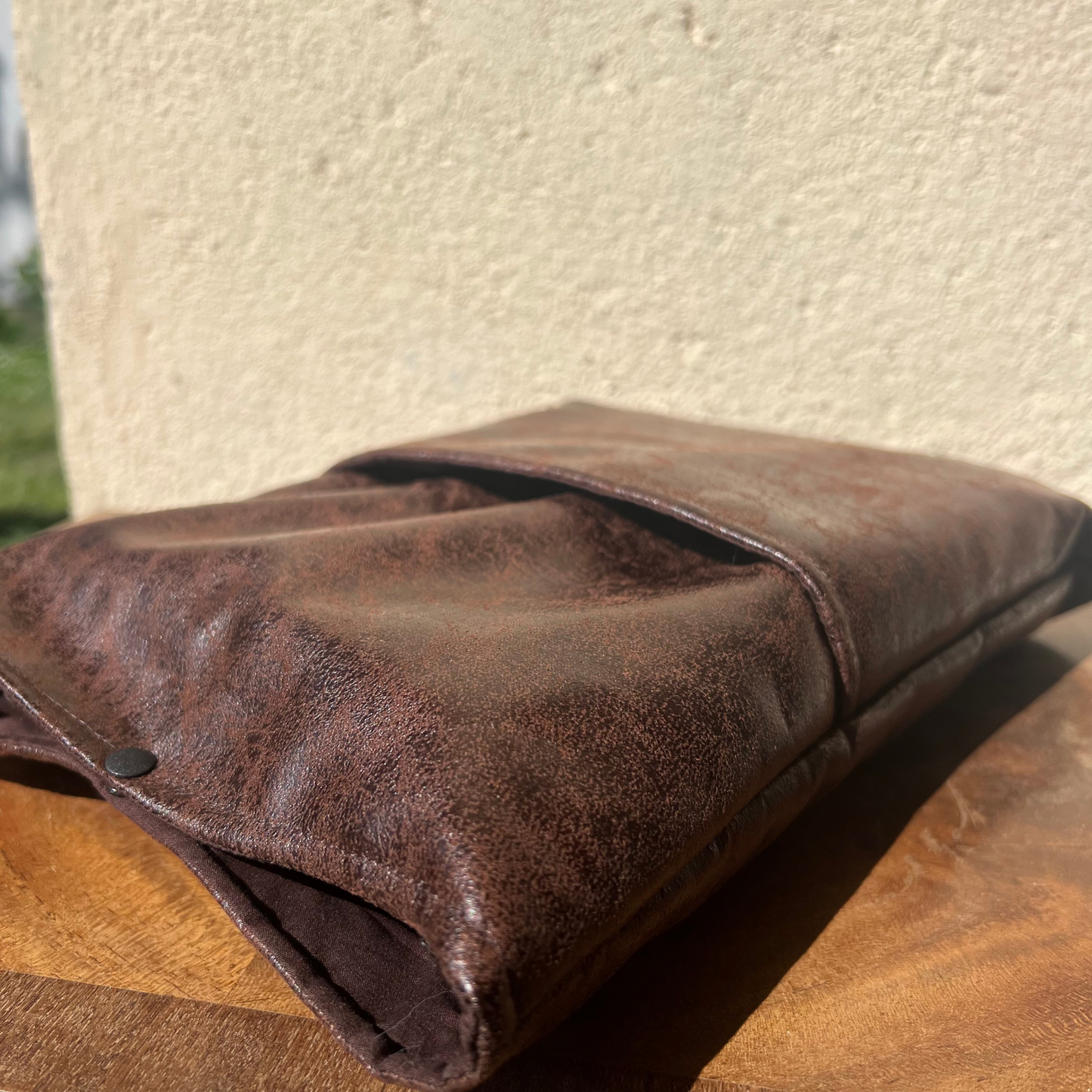 Pochette livre BROCHÉ personnalisée - simili cuir vieux marron