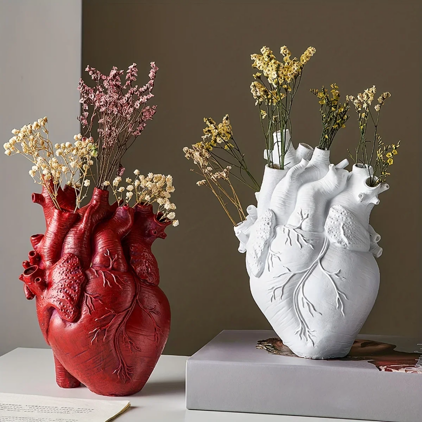 Coeur Enchanté - Vase design en forme de coeur décoration pour bibliothèque